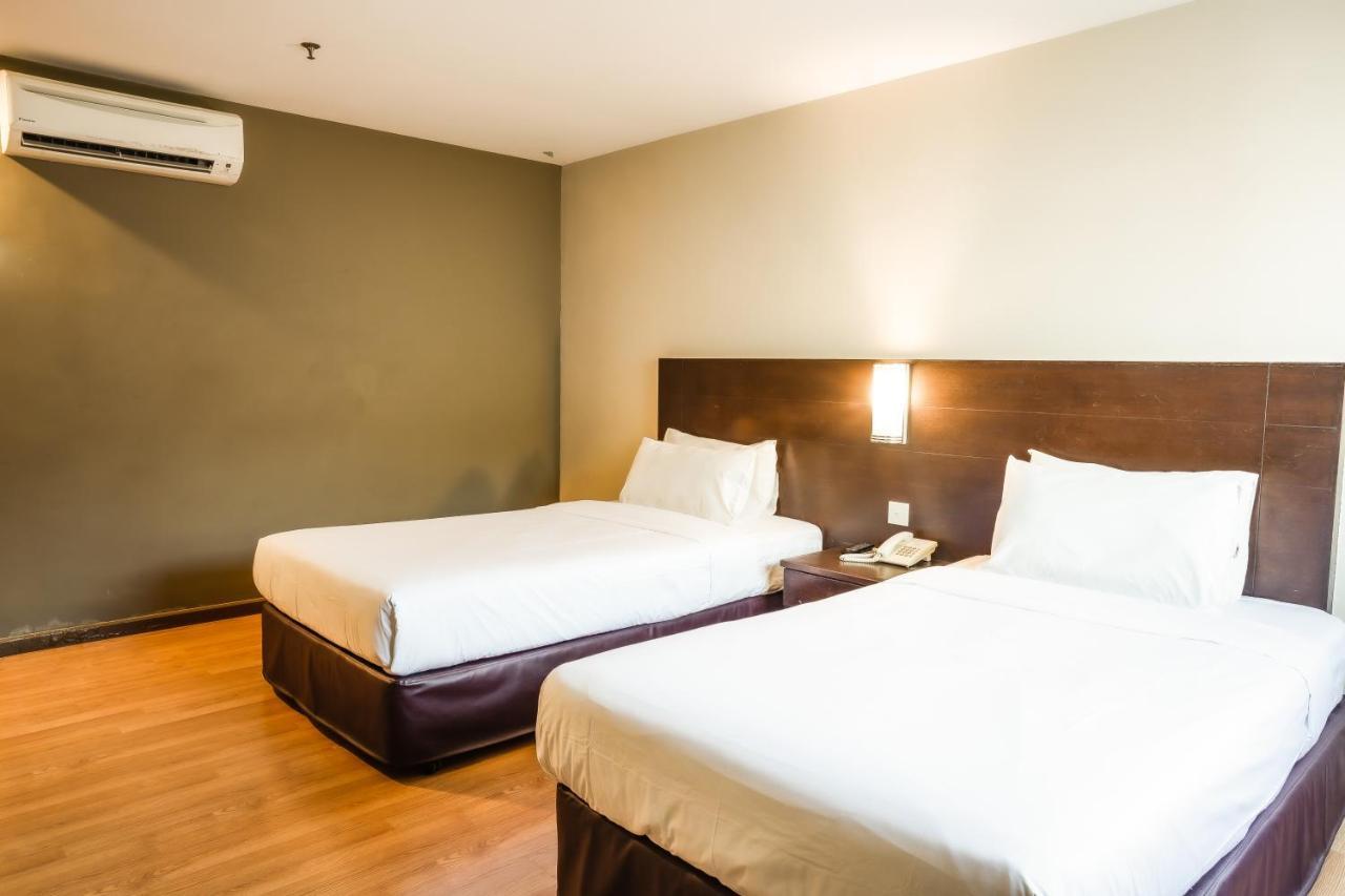 Pp Hotel By Moxy Джордж Таун Екстериор снимка